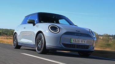 MINI Cooper Paul Smith Edition - front tracking 
