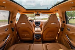 Aston Martin DBX - interior