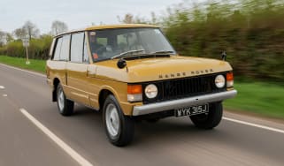 Range Rover Mk1 – front tracking