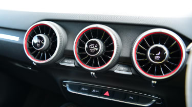 Audi TT RS - vents