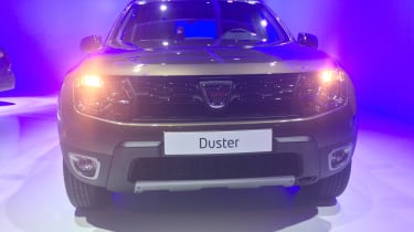 Dacia Duster DCT - Paris front