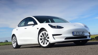 使用特斯拉Model 3 - front