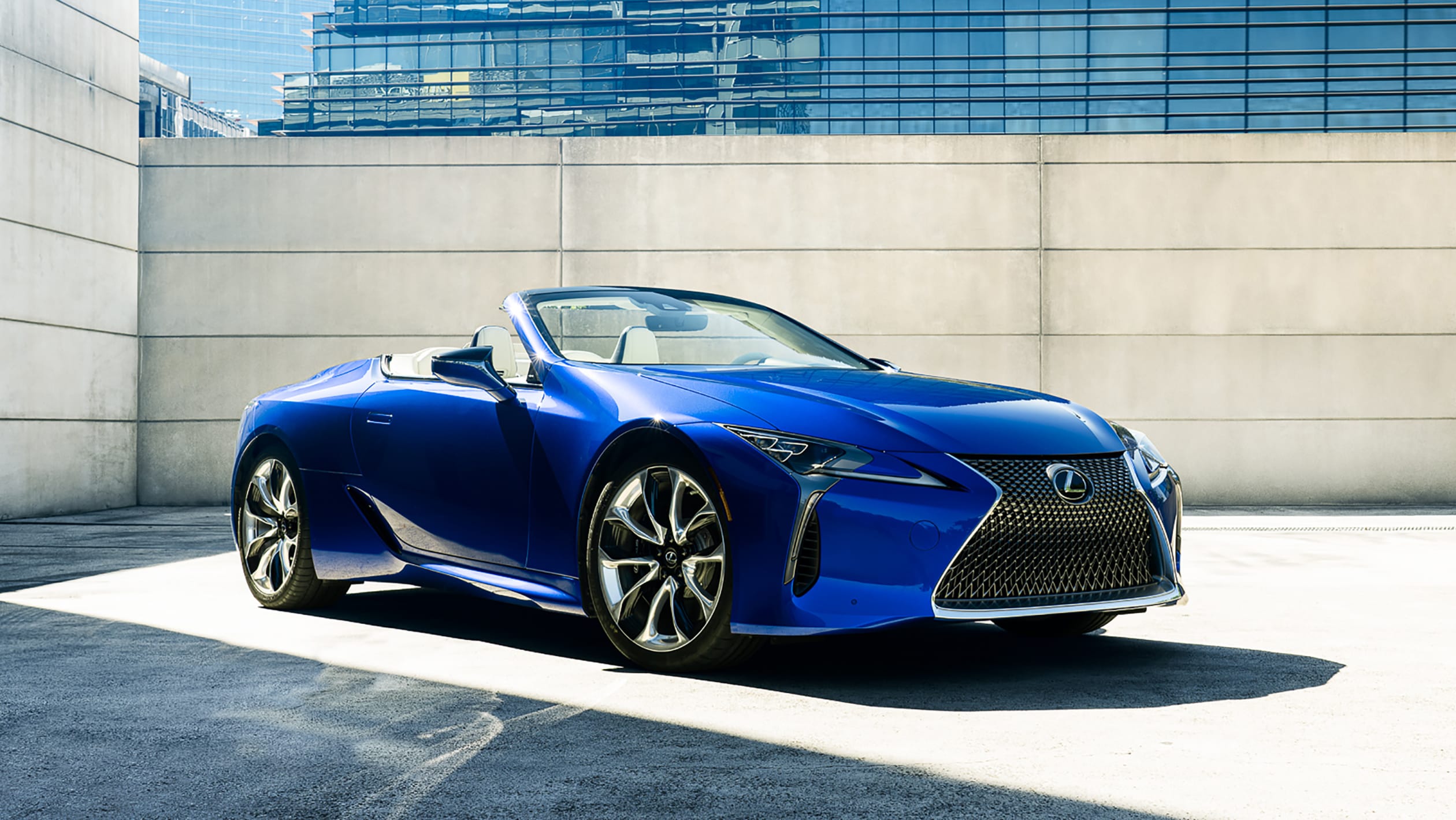 2016 - [Lexus] LC 500 - Page 8 Lexus%20LC%20500%20Convertible%20Regatta-2