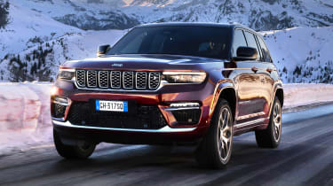 Jeep Grand Cherokee 4xe - front tracking