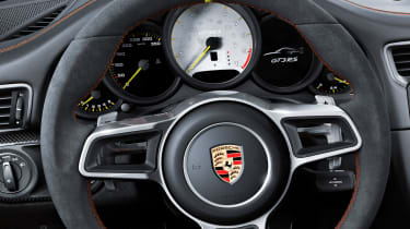 Porsche 911 GT3 RS - steering wheel