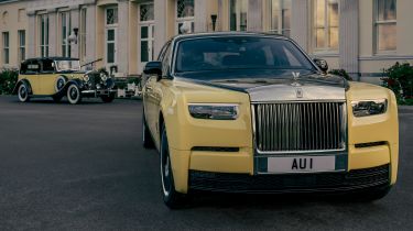Rolls-Royce Phantom Goldfinger - front end with vintage Phantom