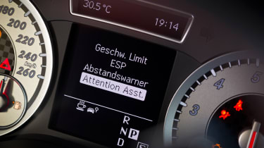 Mercedes A250 Sport dials