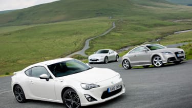 Toyota GT 86 vs rivals