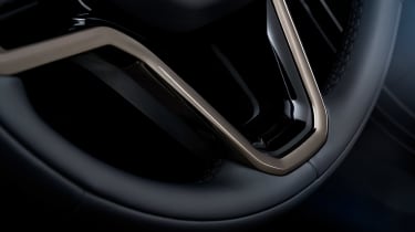 Range Rover Velar facelift - steering wheel detail