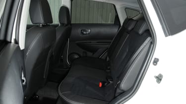 Nissan Qashqai 360 rear seats