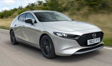 Mazda 3 front corner tracking