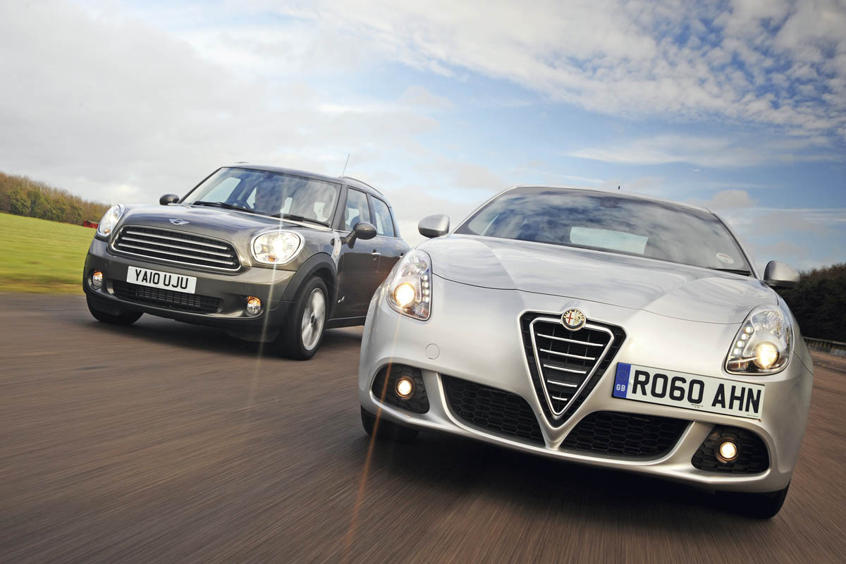 Alfa Romeo Giulietta Vs Mini Countryman Auto Express