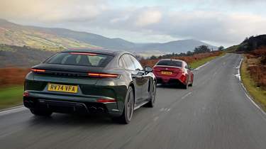 BMW M5 and Porsche Panamera Turbo E-Hybrid  - rear tracking