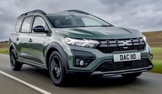 Dacia Jogger dimensions, boot space and electrification