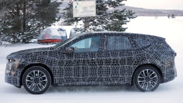 BMW Neue Klasse SUV spyshots - side 