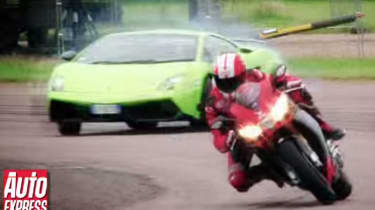Lamborghini LP570-4 Superleggera vs Aprilia RSV4 Superbike