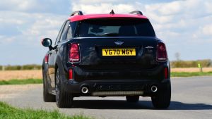 MINI Countryman JCW - rear cornering