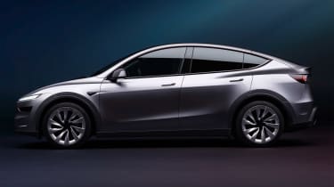 Tesla Model Y facelift - side studio