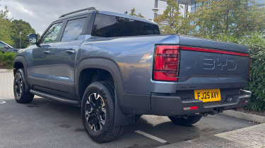 BYD Shark - rear 3/4