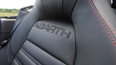 Abarth 124 Spider - seat detail