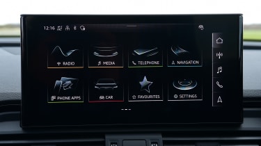 Audi Q5 - MMI infotainment system