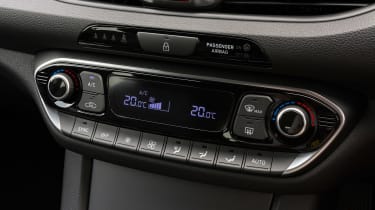 Hyundai i30 Tourer - centre console