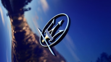 Maserati Ghibli facelift - Maserati badge