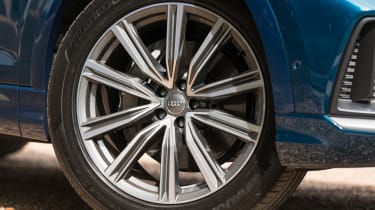 Audi Q8 - wheel