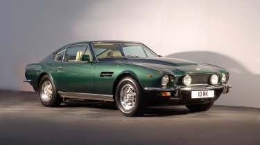Aston Martin V8