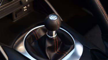 Mazda MX-5 30th Anniversary - gearbox 