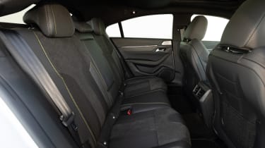 Peugeot 508 PSE - rear seats