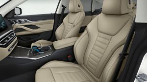 BMW i4 - seats