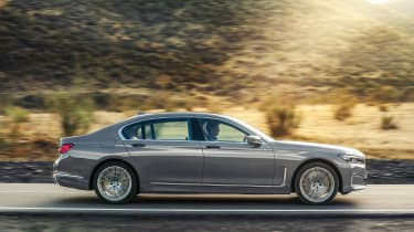 BMW 7 Series facelift - side action