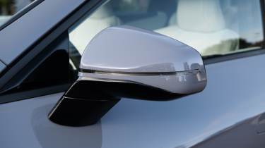 Lexus ES - wing mirror