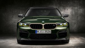 BMW M5 CS - studio full front