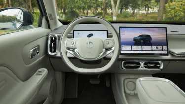 Leapmotor B10 - dash