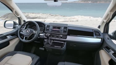 VW Caravelle - dash