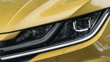 Volkswagen Arteon - front lights