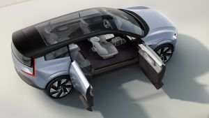 Volvo Concept Recharge - doors open