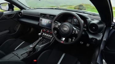 Toyota GR86 - interior