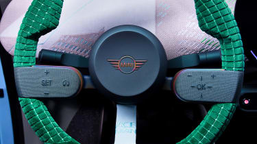 MINI Aceman - steering wheel