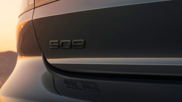 Peugeot 508 facelift - rear badge