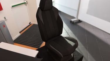 Peugeot 3008 design centre seat