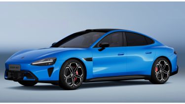 Xiaomi SU7 - front angled