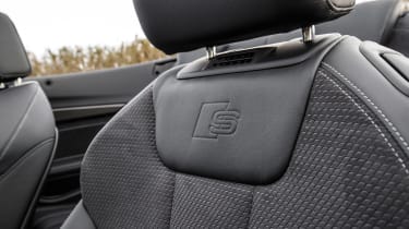 Audi S5 Cabriolet - seat detail