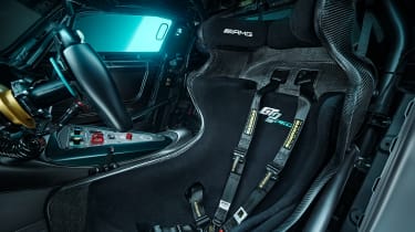 Mercedes-AMG GT2 Pro - seats
