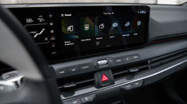 Kia K4 - infotainment screen