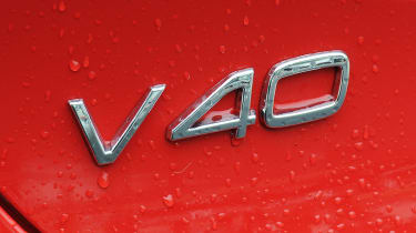 Volvo V40 badge