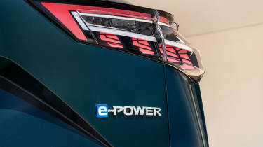 Nissan Qashqai e-Power 2025 - badge