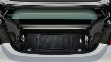 BMW 435i Cabriolet boot space 